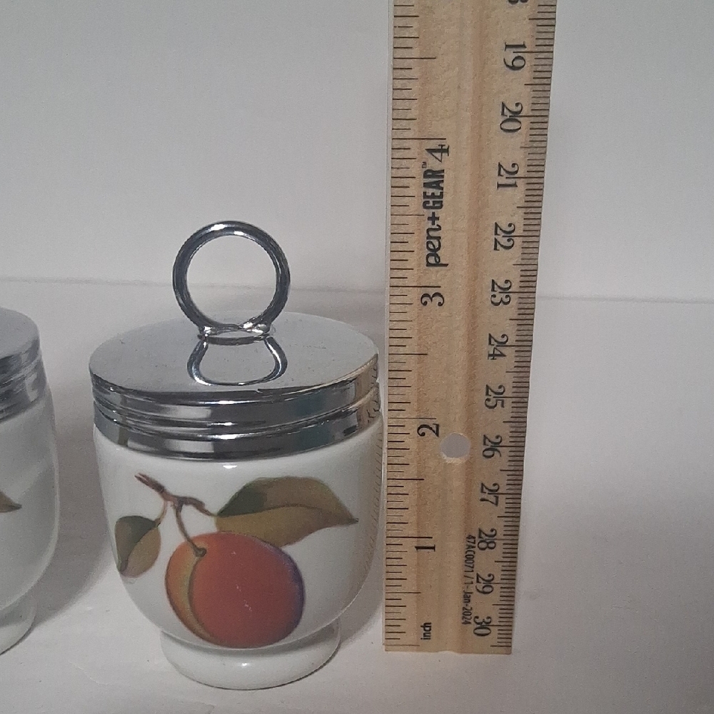 Royal Worcester Fine Porcelain Tableware - Picture 6 of 6
